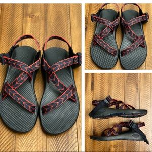 🦎Chaco  Sandals 🦎Women’s size 8